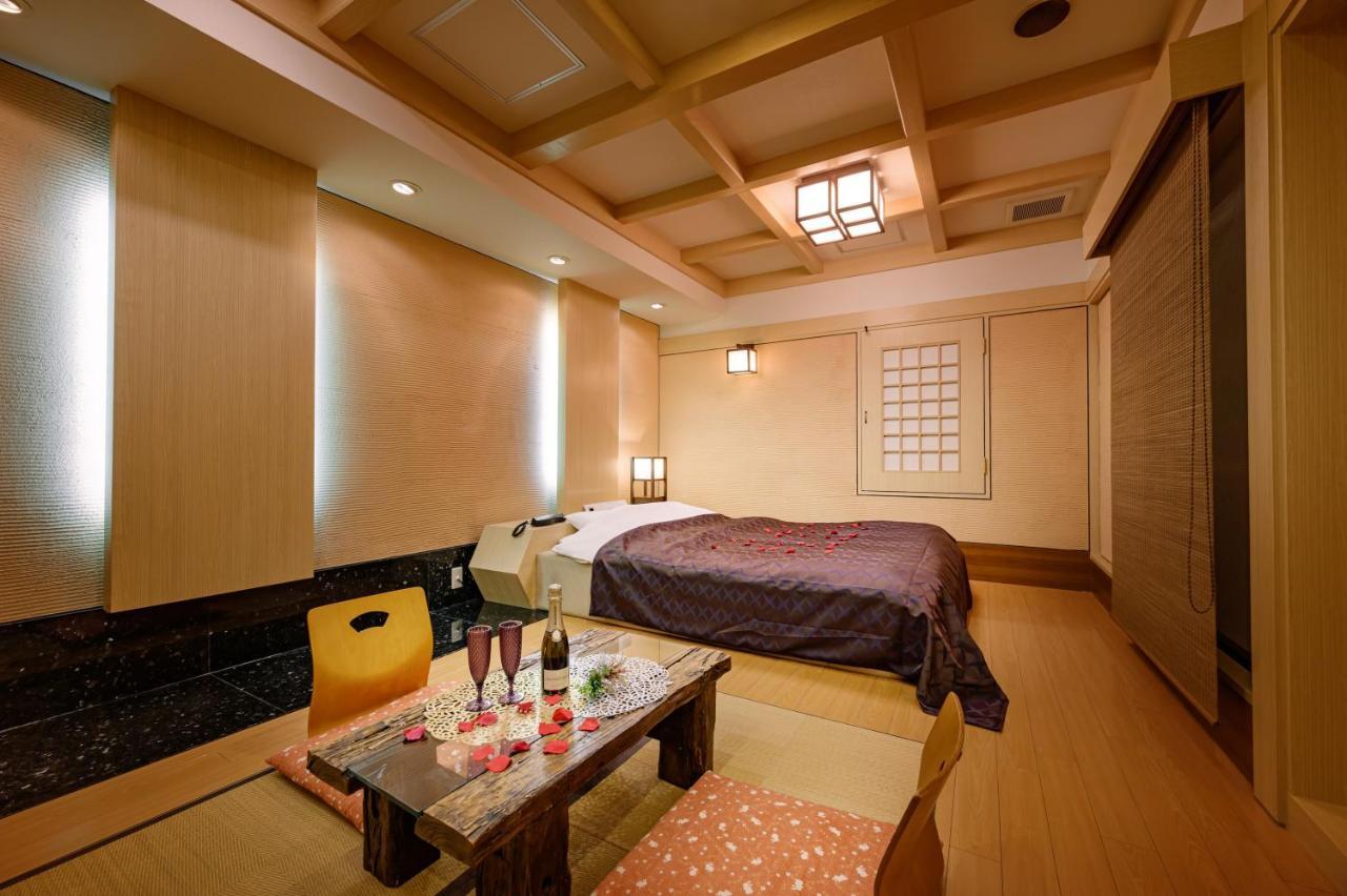 Hotel Metro (Adults Only) โยโกฮาม่า ภายนอก รูปภาพ