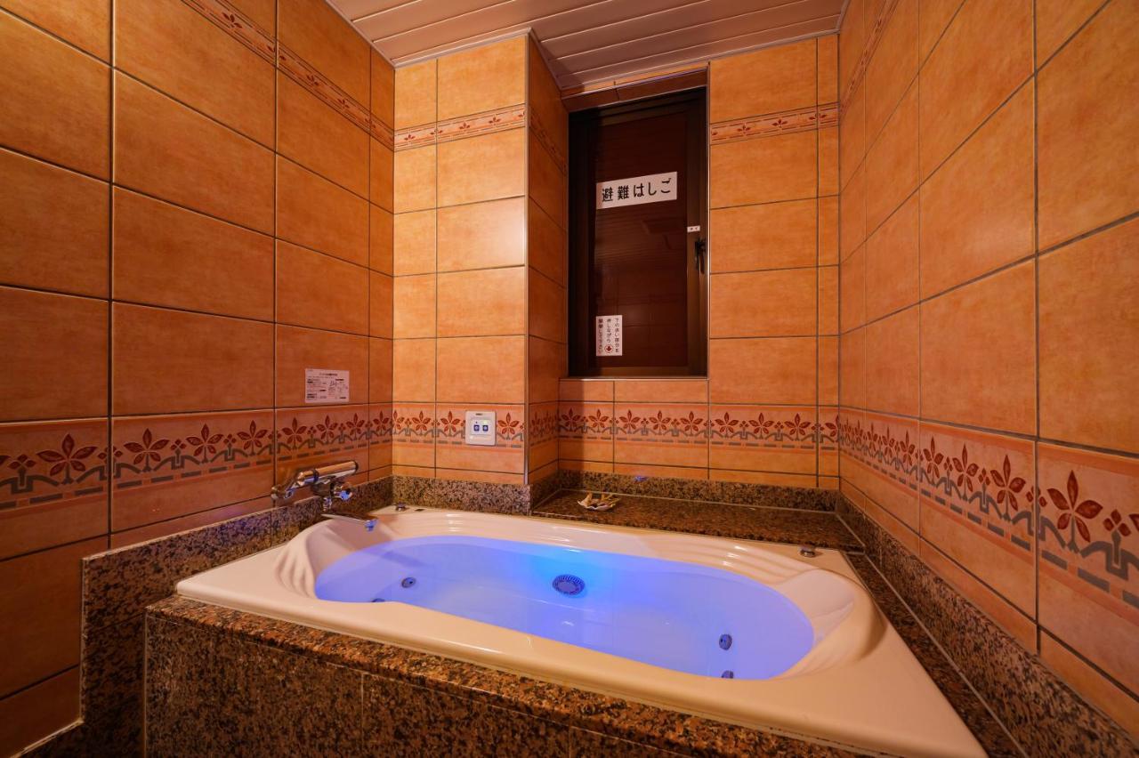 Hotel Metro (Adults Only) โยโกฮาม่า ภายนอก รูปภาพ