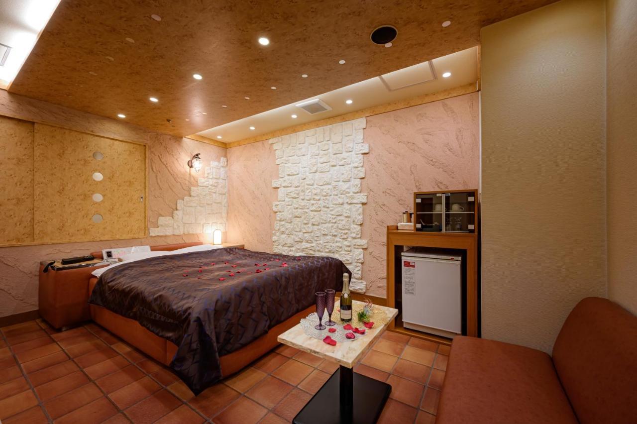 Hotel Metro (Adults Only) โยโกฮาม่า ภายนอก รูปภาพ
