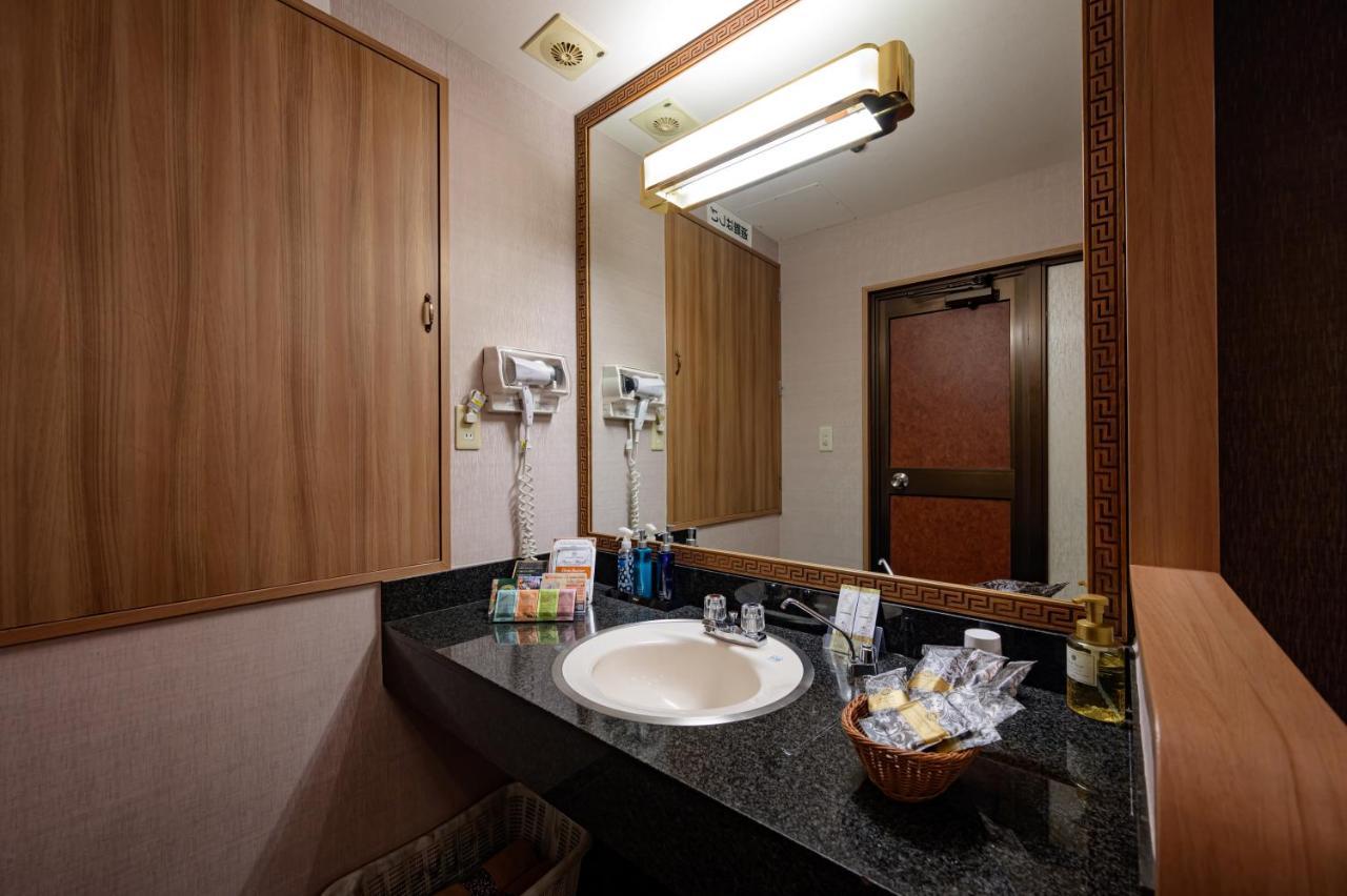 Hotel Metro (Adults Only) โยโกฮาม่า ภายนอก รูปภาพ